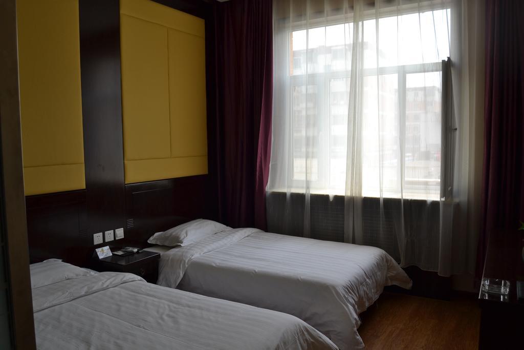 Super 8 Beijing Daxing Huangcun Hotel Bagian luar foto